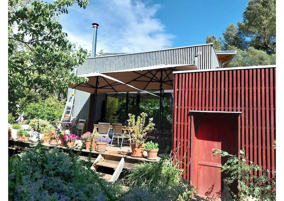 Holiday home Maison Bois Atypique La Seyne-sur-Mer France